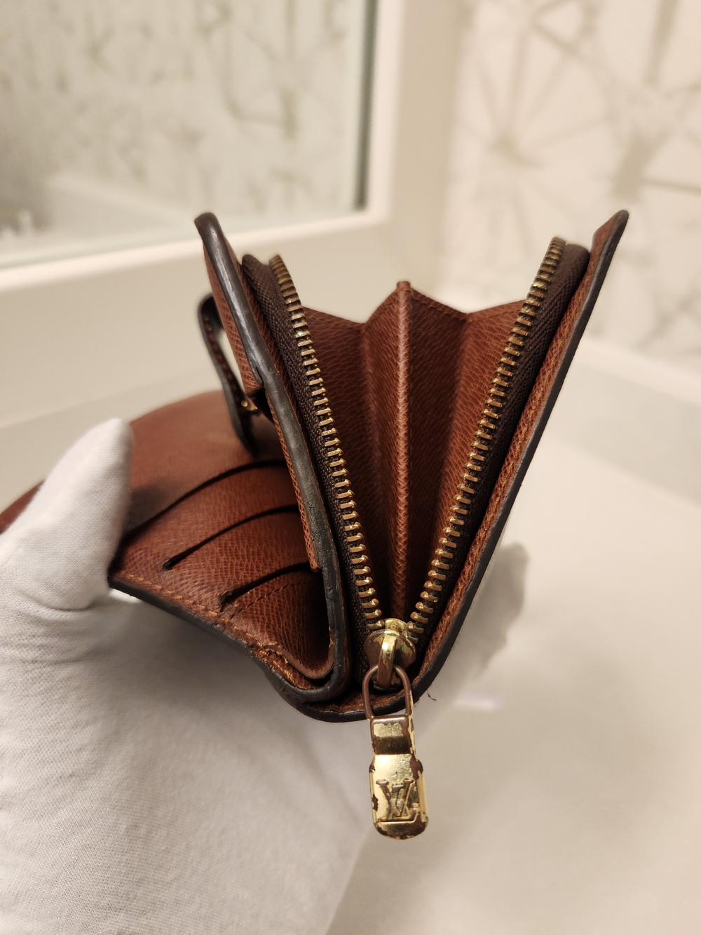 Louis Vuitton Monogram Canvas Zip Compact Wallet - Picture 9 of 13